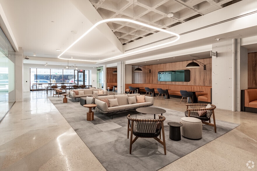 More Photos Of 1100 Main St, Kansas City Office For Lease