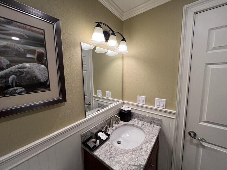 More Photos Of 22 Mountain dr, Lincoln Multifamily For Sale