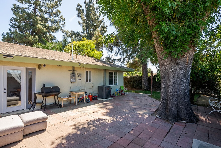 More Photos Of 1845 Norval St, Pomona Multifamily For Sale