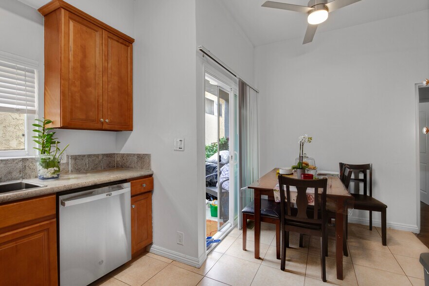 More Photos Of 1936-1938 S Corning St, Los Angeles Apartments For Sale