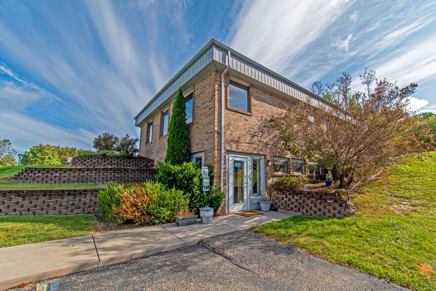 More Photos Of 7461 S State Rd, Goodrich Storefront Retail Office For Sale