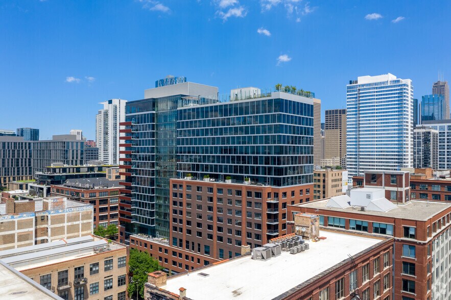 More Photos Of 205 S Peoria, Chicago Apartments For Lease