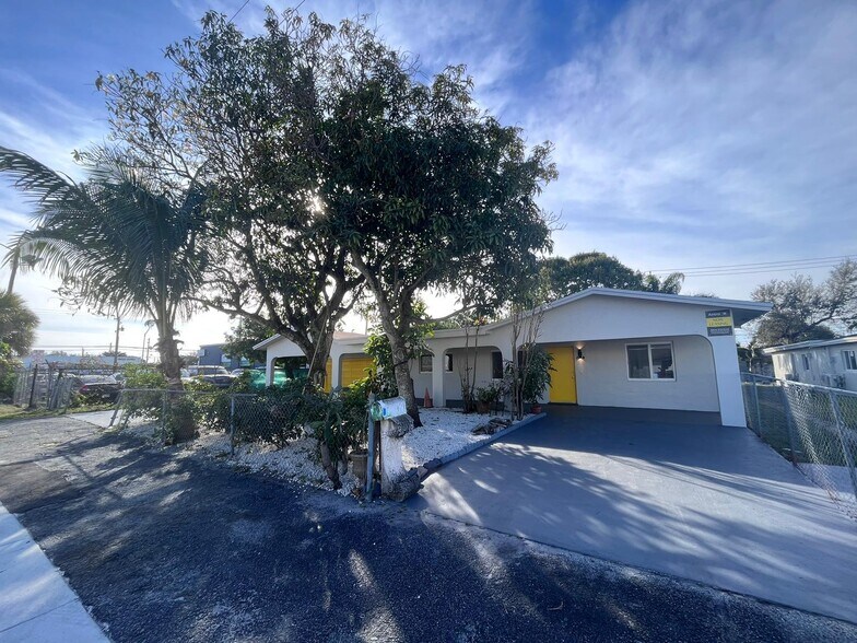 Primary Photo Of 2140-2160 NW 29th St, Oakland Park Apartments For Sale
