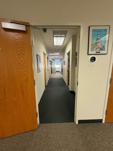 More Photos Of , La Plata Office For Sale