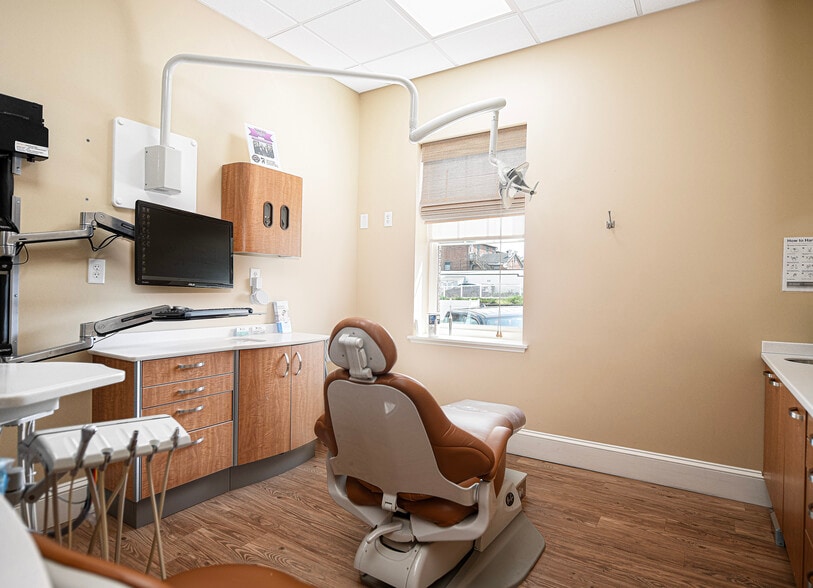 More Photos Of 415 Pennington Ave, Havre De Grace Office For Sale