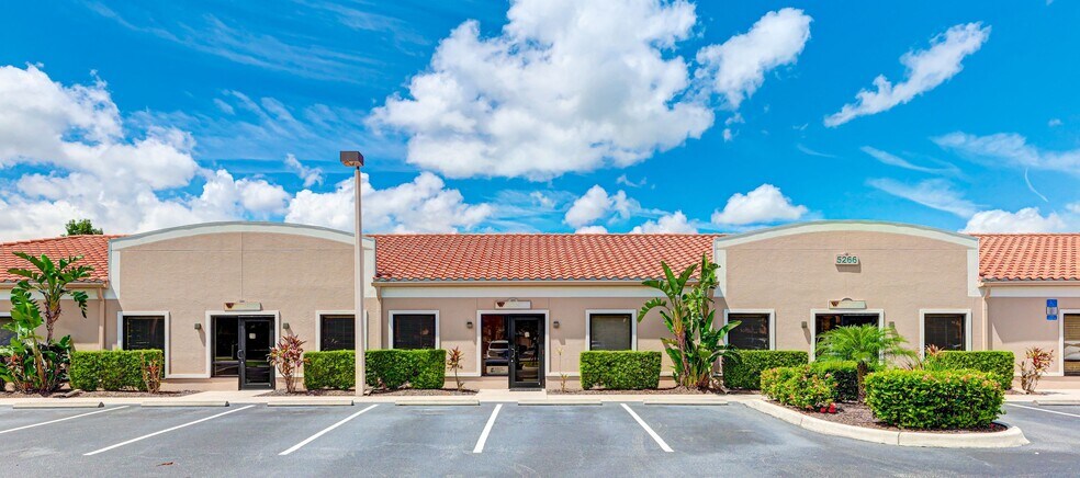 More Photos Of 5266 Office Park Blvd, Bradenton Medical For Lease