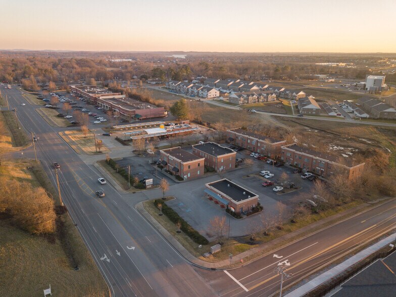 More Photos Of 180 N Belvedere Dr, Gallatin Office Residential For Lease