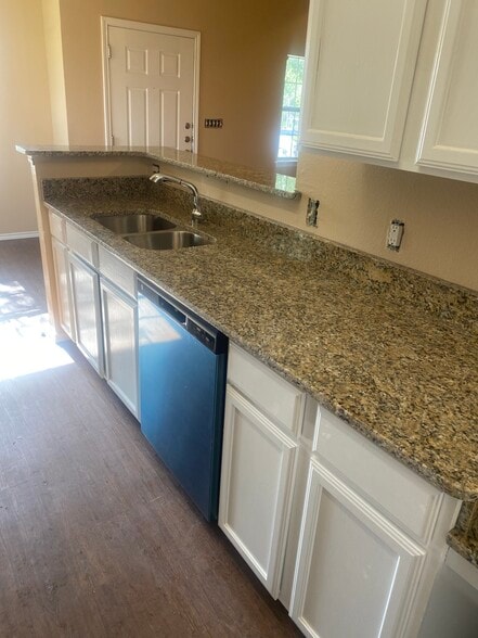 More Photos Of 1000 Diamond Dr, Boerne Apartments For Sale
