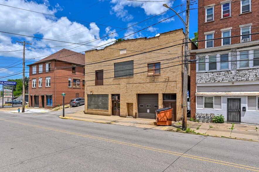 More Photos Of 242 Merchant St, Ambridge Industrial For Sale
