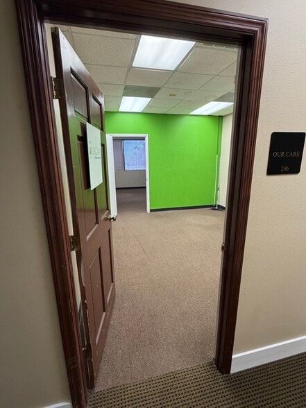 More Photos Of 139 S Pebble Beach Blvd, Sun City Center Unknown For Lease