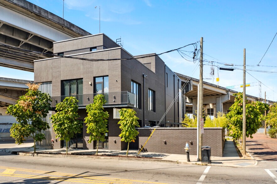 More Photos Of 1131 Tchoupitoulas St, New Orleans Storefront Retail Office For Sale