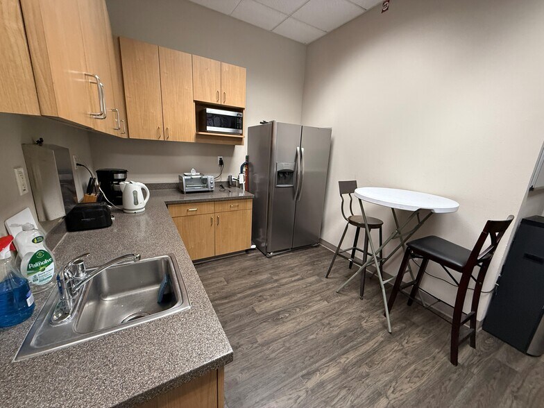 More Photos Of 355 Piercy Rd, San Jose Research And Development For Sale