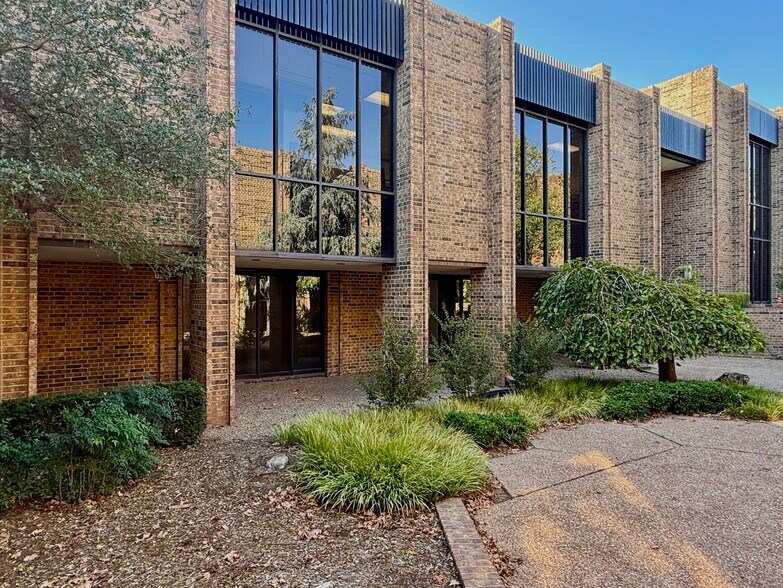 More Photos Of , Oklahoma City Office For Sale
