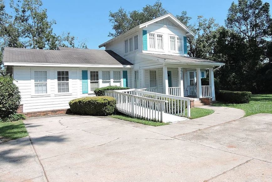 More Photos Of 2218 Mahan Dr, Tallahassee Office Residential For Sale