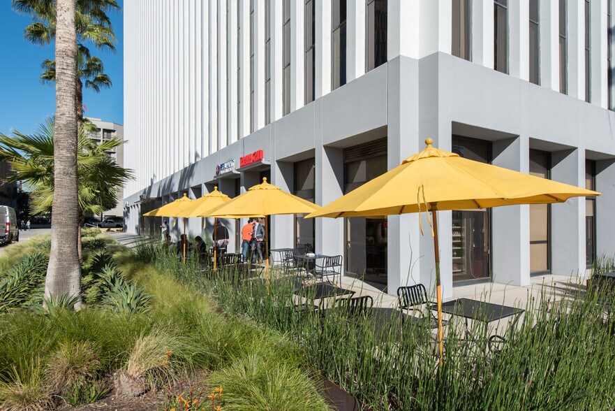 Primary Photo Of 5901 W Century Blvd, Los Angeles Coworking Space