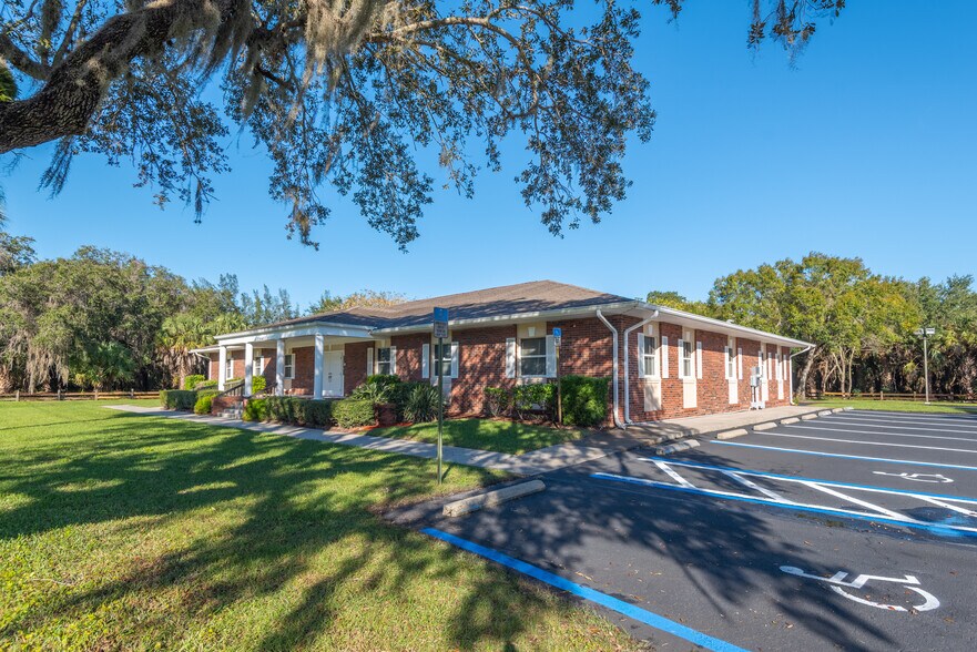 More Photos Of 25450 Airport Rd, Punta Gorda Medical For Sale