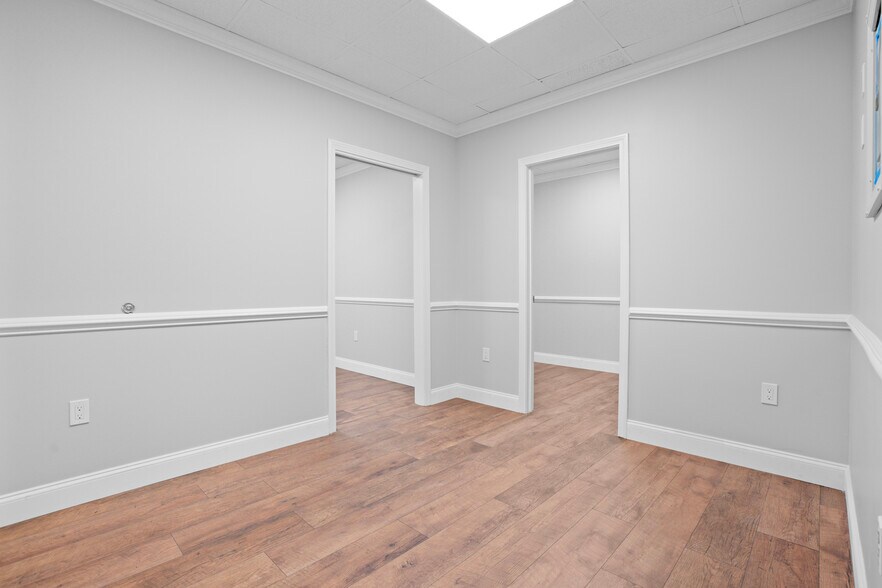 More Photos Of 15 Main St ex, Plymouth Storefront Retail Office For Lease