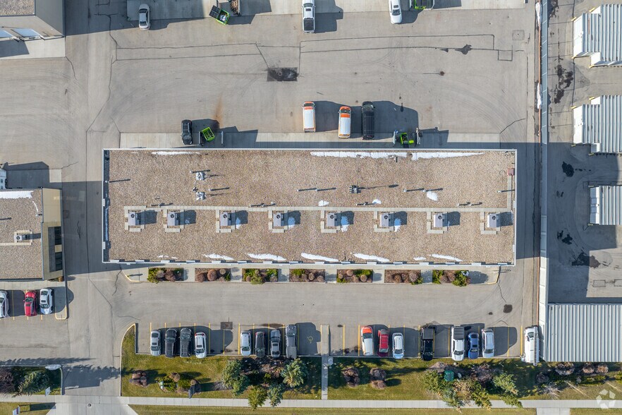 More Photos Of 11929 40th St SE, Calgary Warehouse For Lease