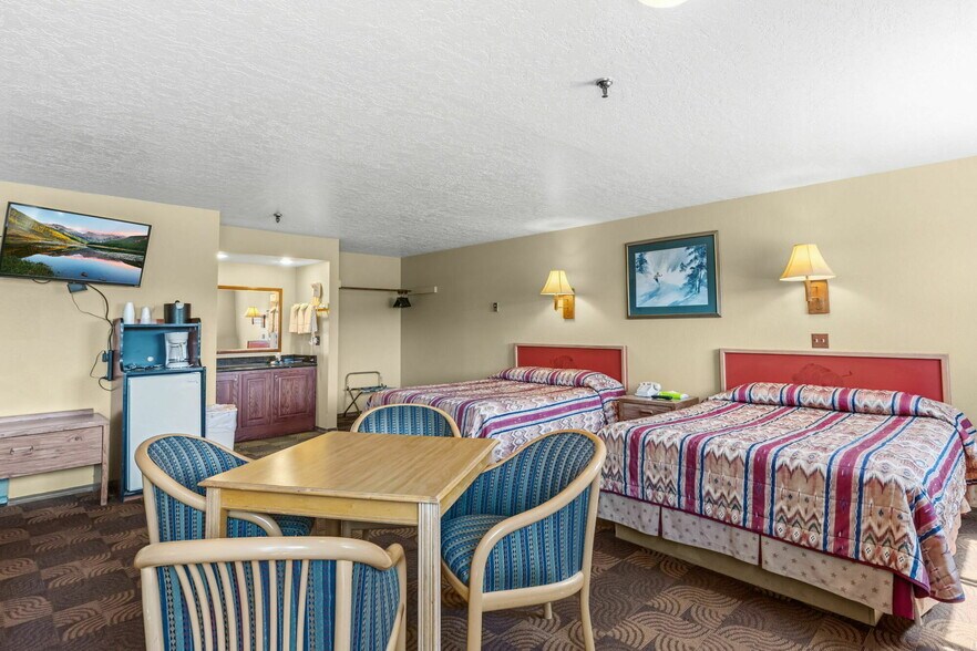 More Photos Of 205 Beaver Lodge Rd, Frisco Hotel For Sale