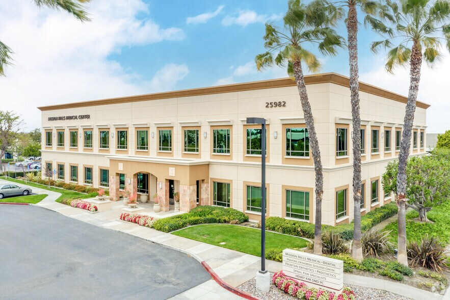 More Photos Of 25982 Pala, Mission Viejo Medical For Sale