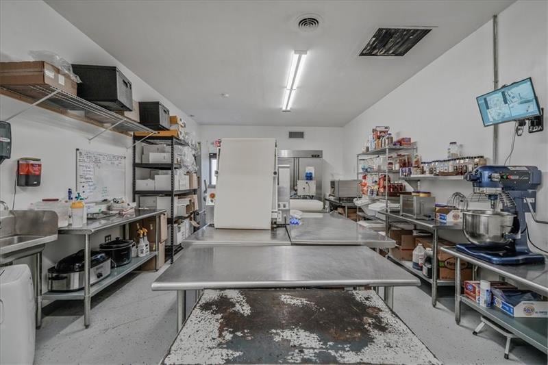 More Photos Of 3058 Washington Pike, Bridgeville Restaurant For Sale