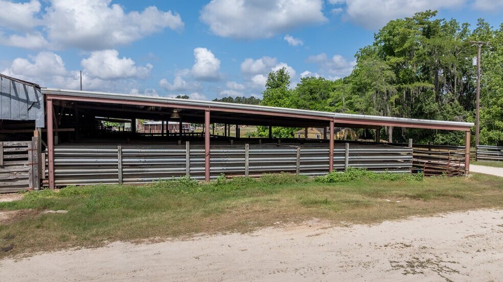 More Photos Of 1 1st St NE, Moultrie Specialty For Sale