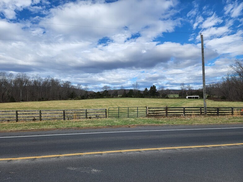 More Photos Of 24555 James Monroe Hwy, Aldie Land For Lease