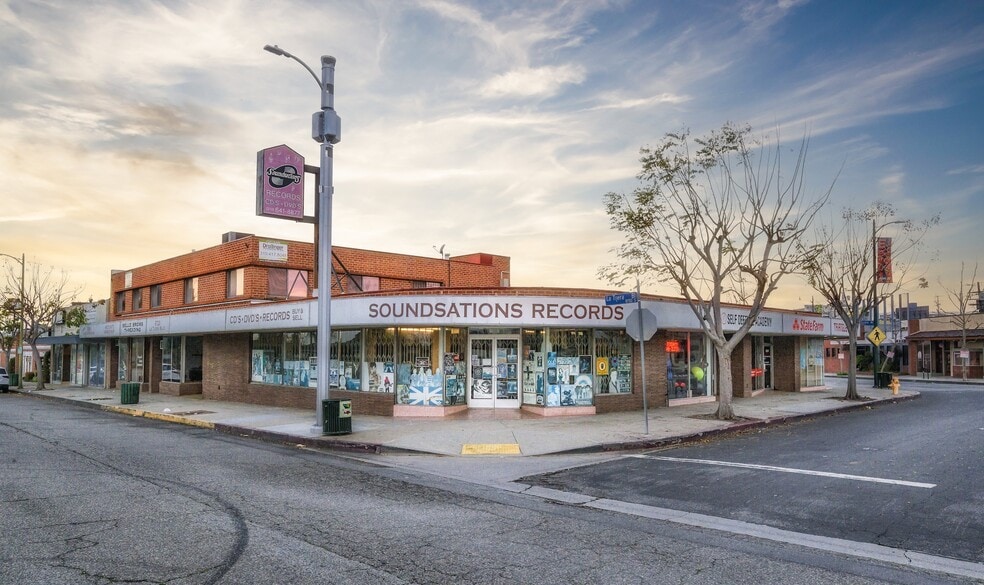 Primary Photo Of 8703-8709 La Tijera Blvd, Los Angeles Storefront Retail Office For Lease
