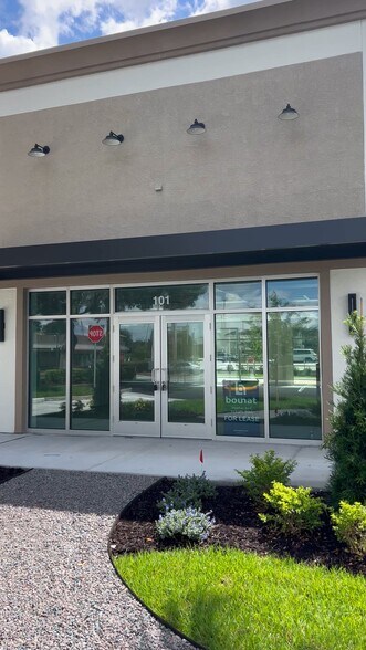 More Photos Of 3414 Bell Shoals Rd, Valrico General Retail For Lease