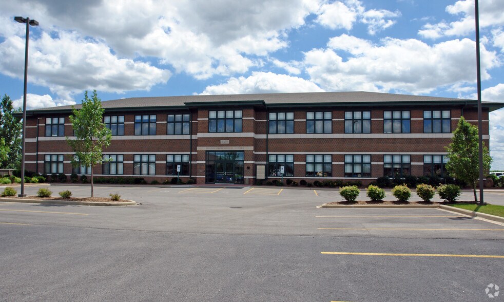 More Photos Of 2403 Harnish Dr, Algonquin Office For Sale