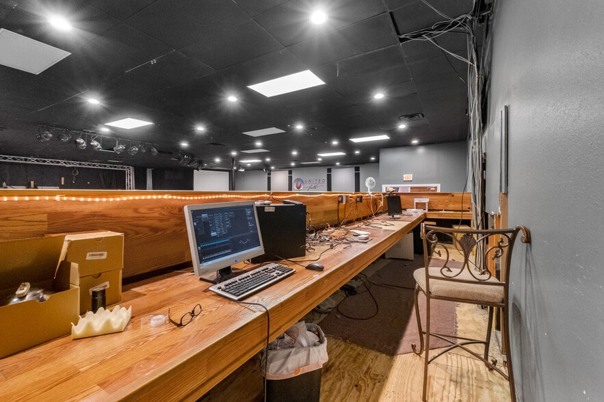 More Photos Of 814 E Cherokee Ave, Sallisaw Religious Facility For Sale