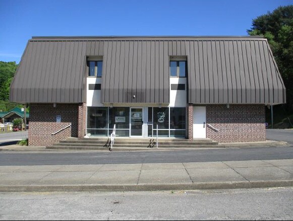 More Photos Of 11 W Main St, Mannington Office For Lease