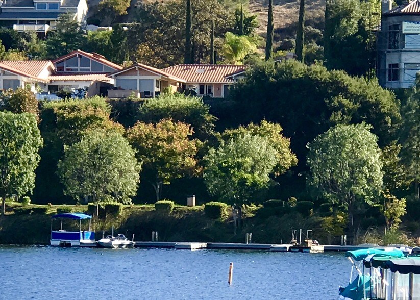 More Photos Of 1240 S Westlake Blvd, Westlake Village Medical For Lease