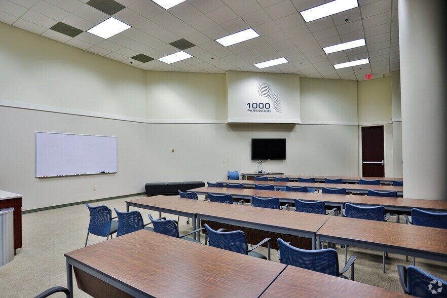 More Photos Of 1000 Parkwood Cir SE, Atlanta Office For Lease