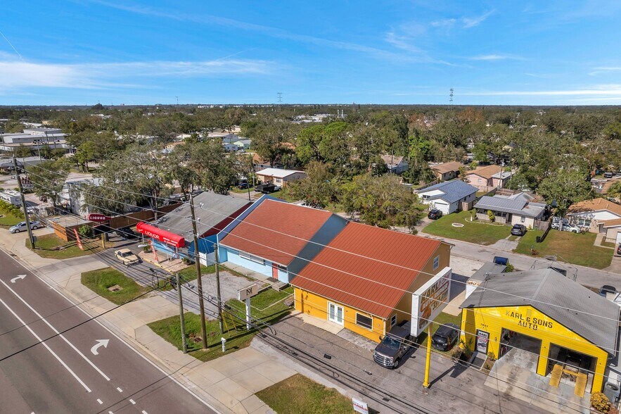 More Photos Of 7949 Ulmerton Rd, Largo Storefront For Sale