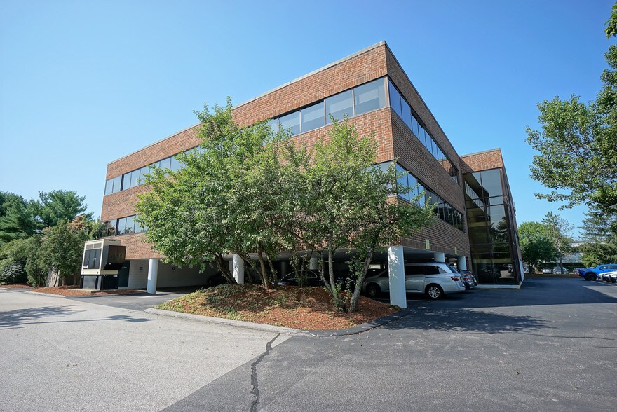 More Photos Of 6 Trafalgar Sq, Nashua Office For Lease