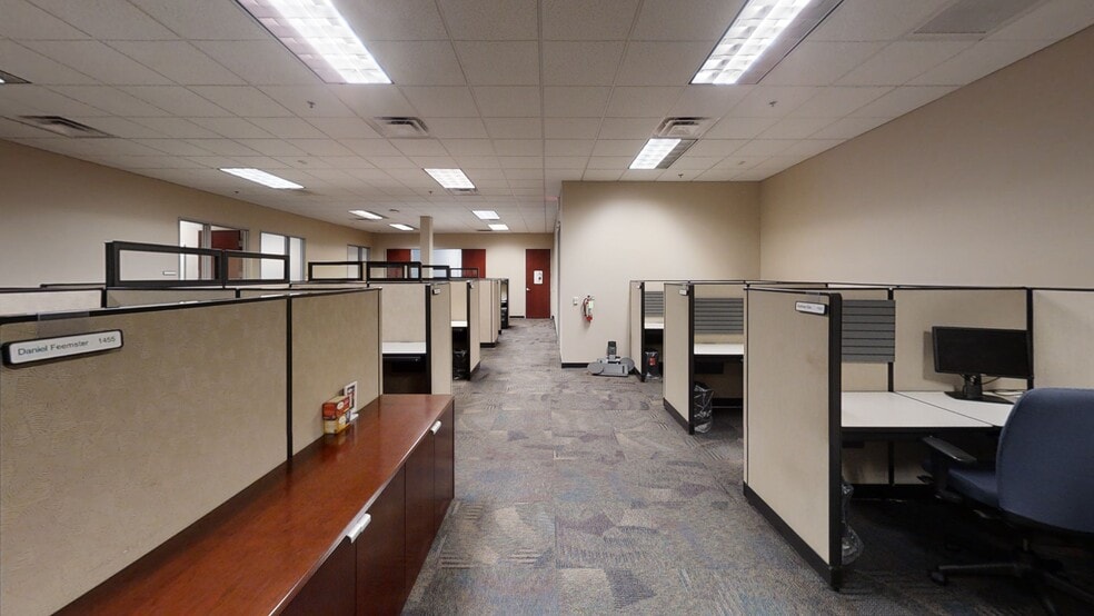 More Photos Of 15950 N 76th St, Scottsdale Office For Lease