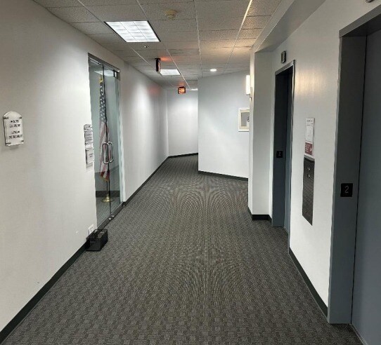 More Photos Of 950 Herndon Pkwy, Herndon Office For Lease