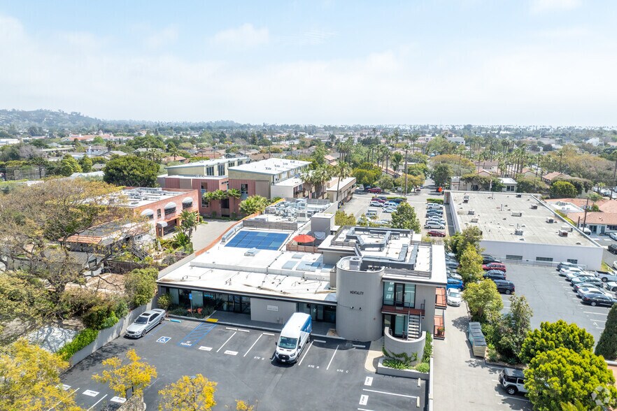 More Photos Of 420 E Carrillo St, Santa Barbara Office Residential For Lease