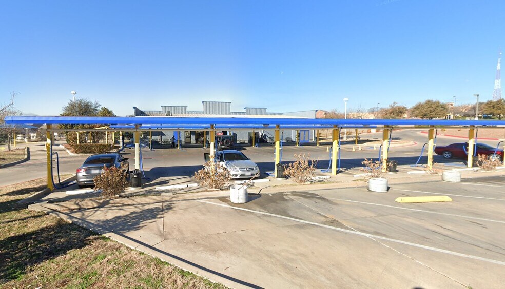 More Photos Of 2561 MacArthur Blvd, Lewisville Specialty For Sale