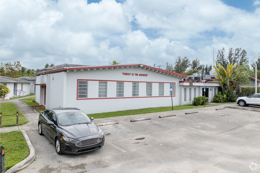 More Photos Of 1180 NW 99th St, Miami Religious Facility For Sale