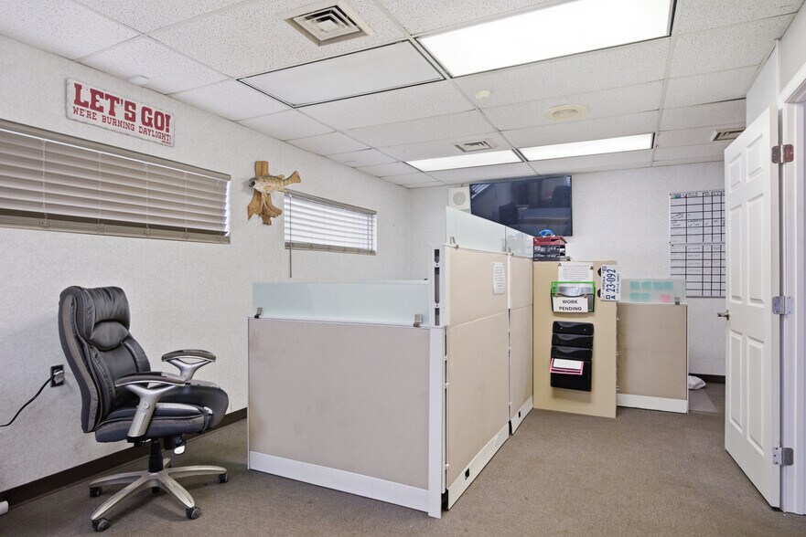 More Photos Of 5190 Dominion Dr, Dublin Warehouse For Sale