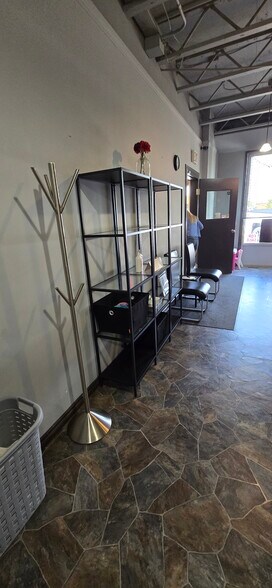 Primary Photo Of 10109 99 Av, Fort Saskatchewan General Retail For Lease