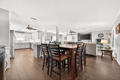 More Photos Of 10550 Brinkmeyer Rd, Needville Flex For Sale