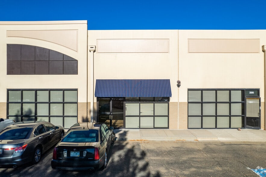 More Photos Of 8600 Park Meadows Dr, Lone Tree Showroom For Lease