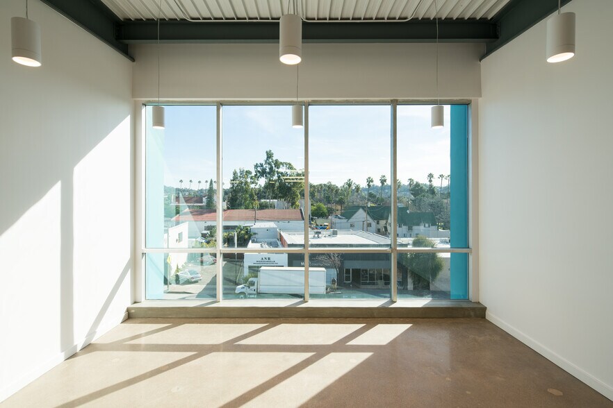 More Photos Of 5015 Eagle Rock Blvd, Los Angeles Loft Creative Space For Lease