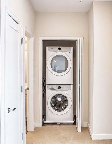 More Photos Of 240 State St, Schenectady Apartments For Lease