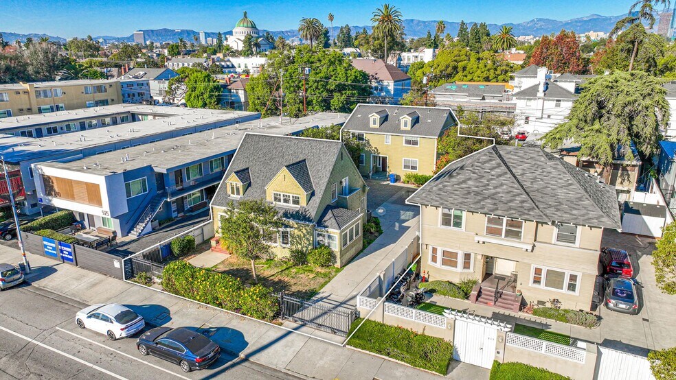 Primary Photo Of 921 W 30th St, Los Angeles Apartments For Sale
