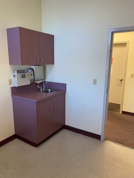 More Photos Of 413 E Orangeburg Ave, Modesto Medical For Lease