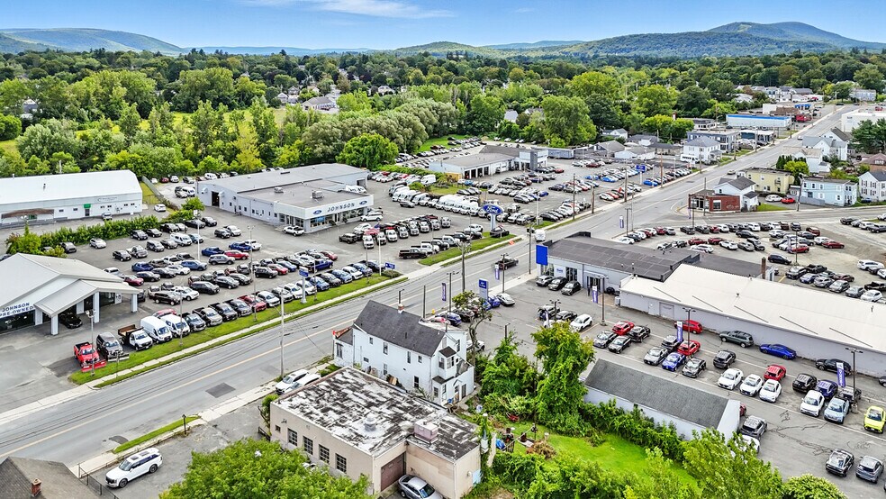 More Photos Of 717 East St, Pittsfield Auto Repair For Lease